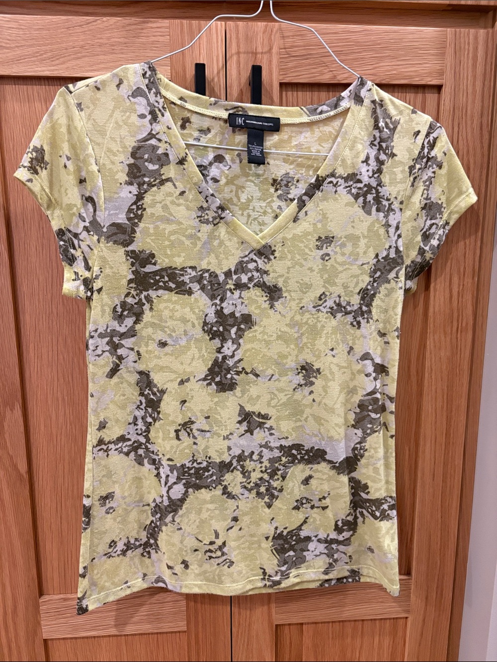 INC International Concepts Yellow Grey and White Floral V-Neck Tee women’s L/M